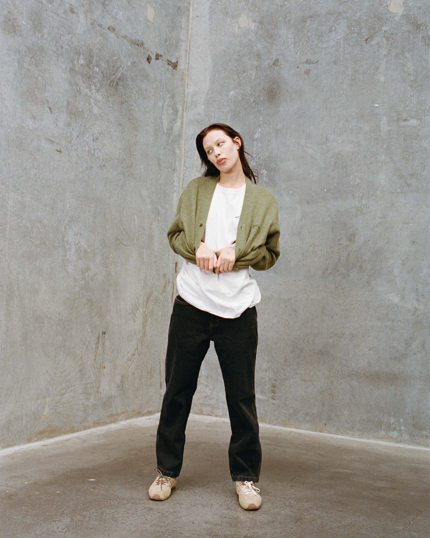 SD025W1302_OLIVE_12_1762400352